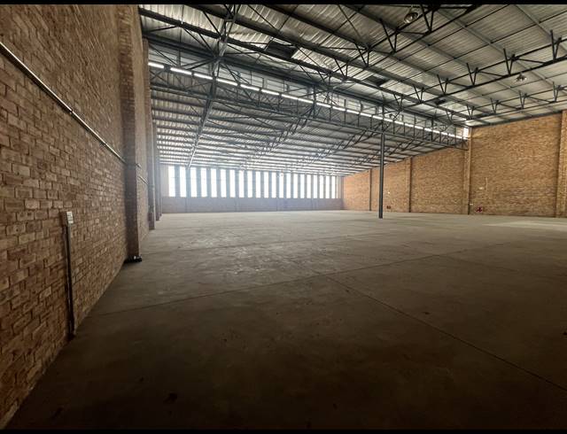 450M² WAREHOUSE TO LET IN KYA SANDS